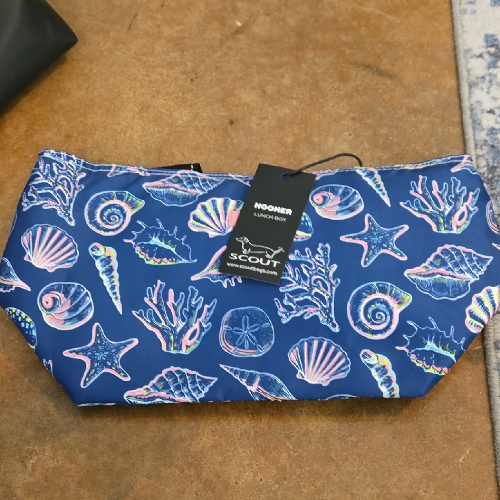 Scout Oceanic Seashell Lunch Tote